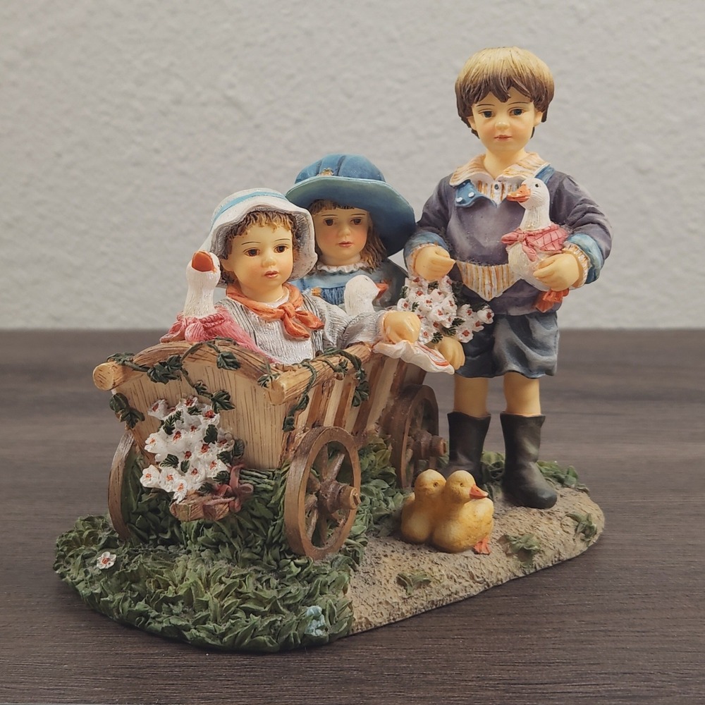 Leonardo Collection "Carting Companions" Christine Haworth Crisalis Figurine VTG